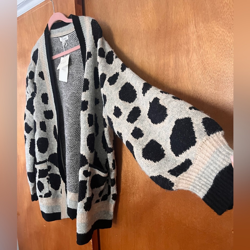NWT Miracle Leopard Print Open Front Cardigan Sweater with two front pockets - Picture 2 of 6